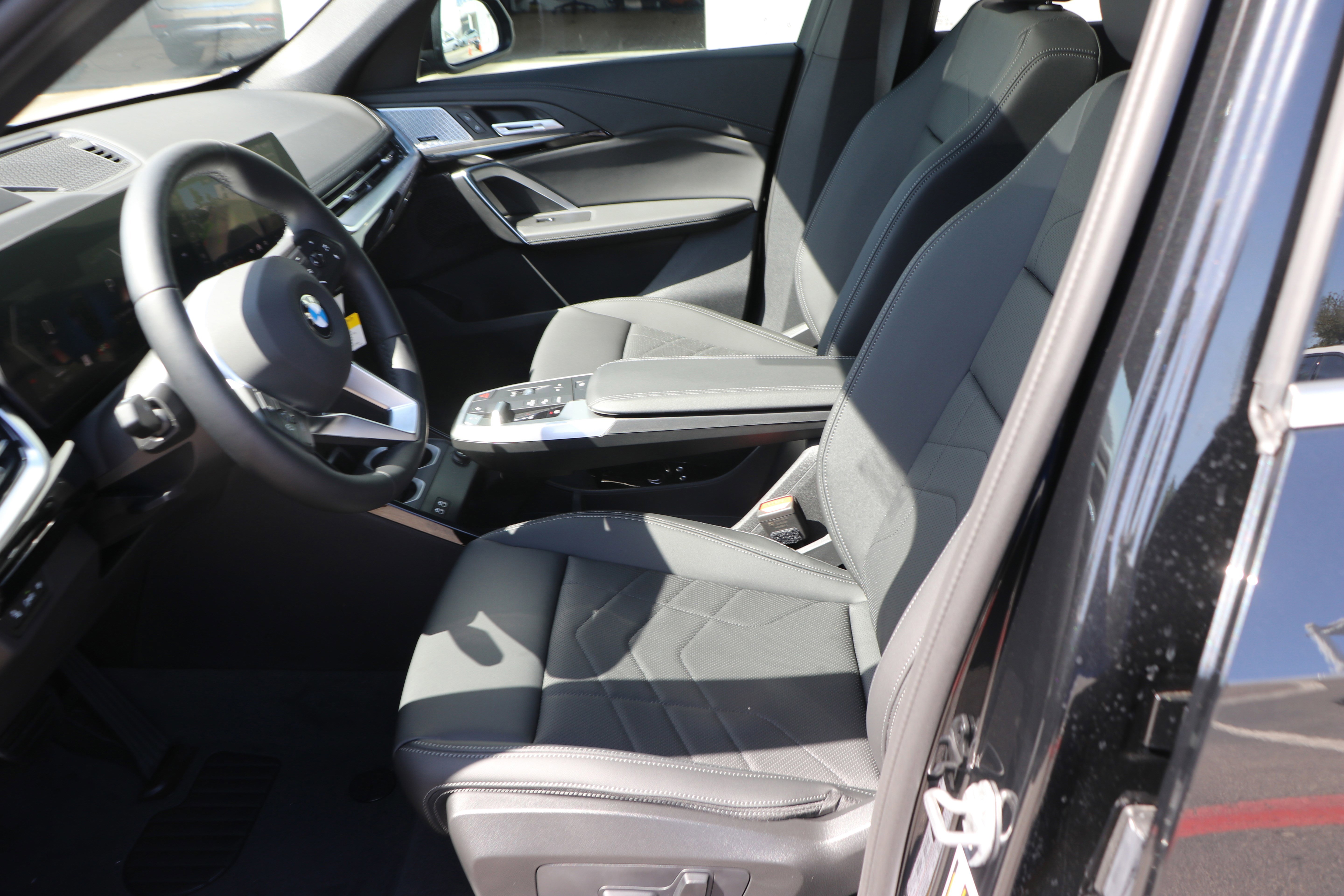 Certified 2025 BMW X1 xDrive28i w/ Technology Package AWD/4WD image 15