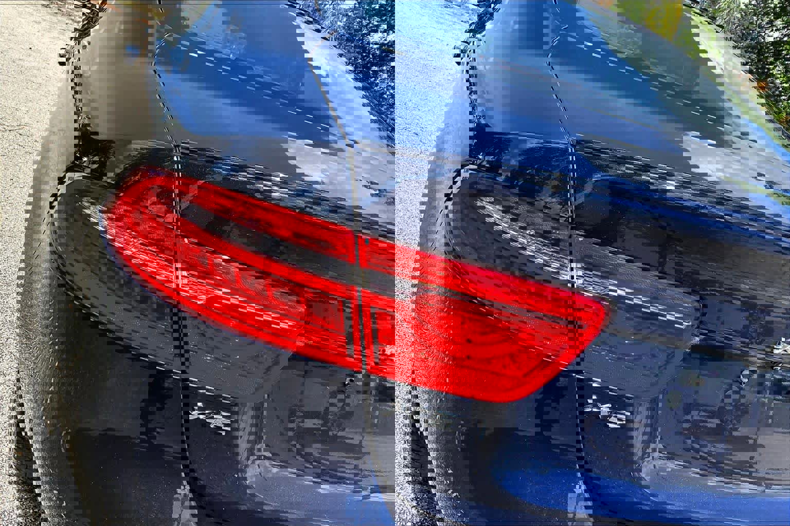 Used 2018 Jaguar XE R-Sport image 29