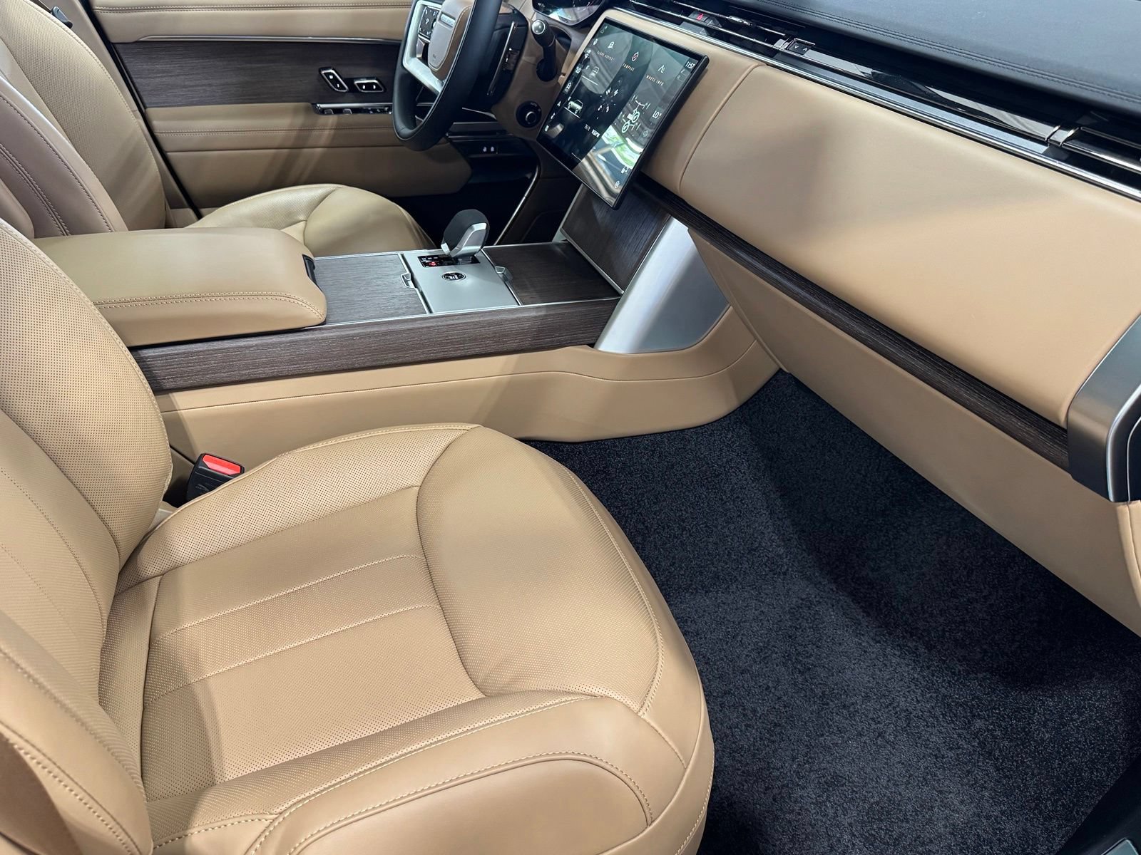 New 2026 Land Rover Range Rover SE AWD/4WD image 50