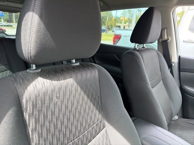 Used 2018 Nissan Rogue S image 12