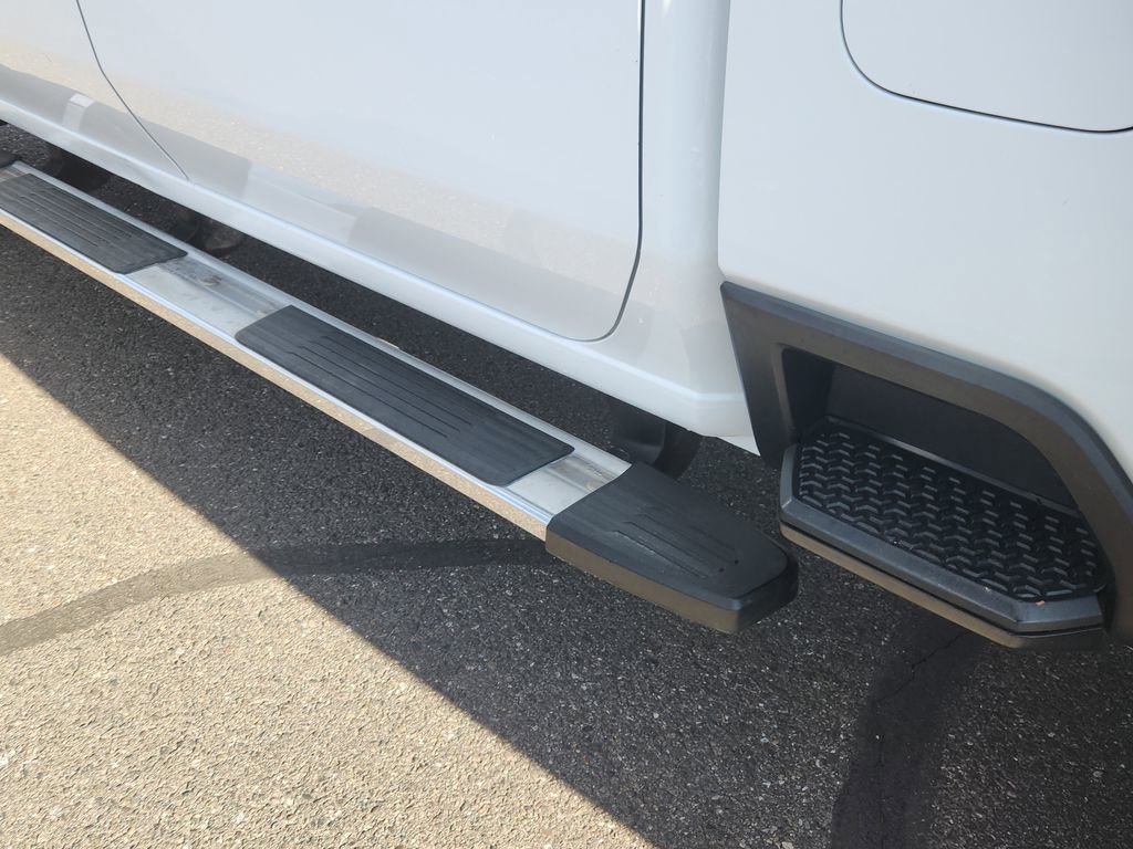 Used 2024 Chevrolet Silverado 2500 LT image 11