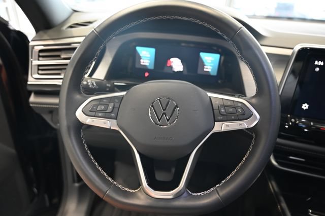 Used 2024 Volkswagen Atlas Cross Sport SE AWD/4WD image 22