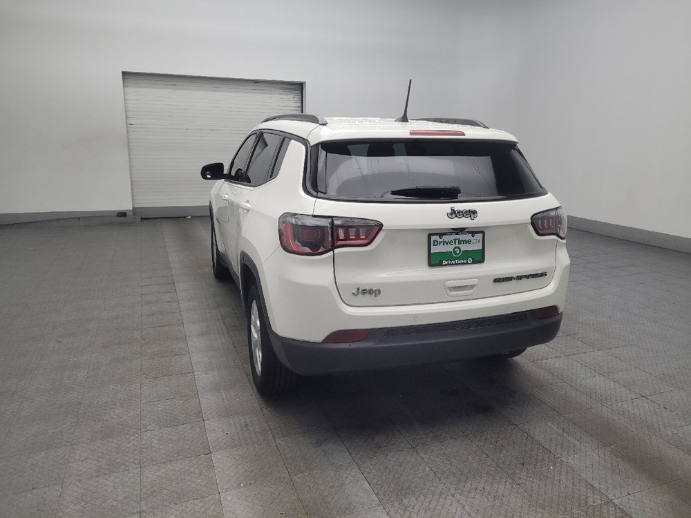 Used 2018 Jeep Compass Sport w/ Tech Group FWD image 5
