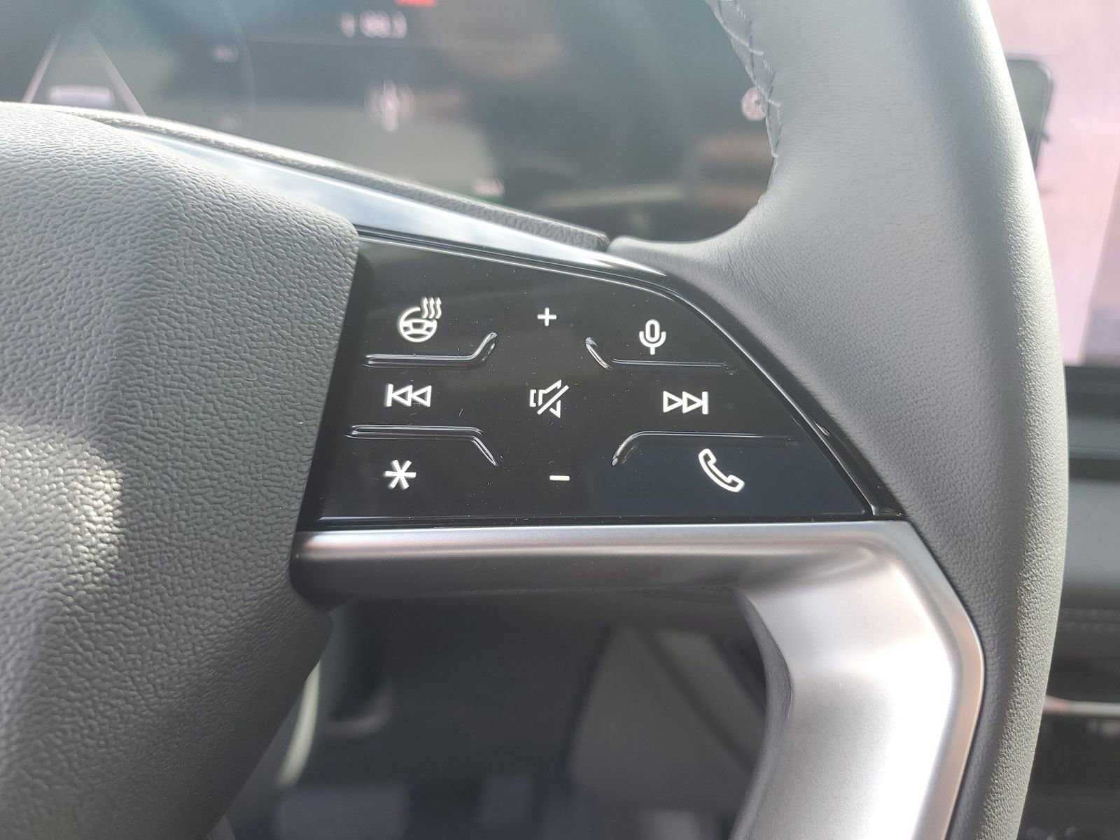 New 2025 Audi Q6 e-tron Premium Plus AWD/4WD image 30