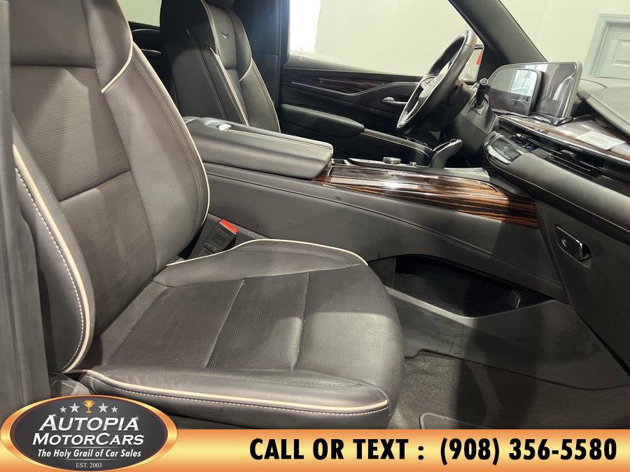 Used 2024 Cadillac Escalade Premium Luxury image 13