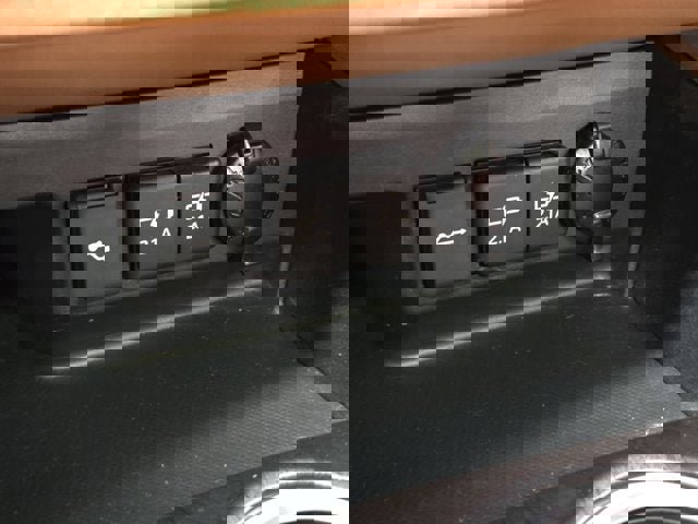 Used 2020 Toyota Highlander Platinum image 28