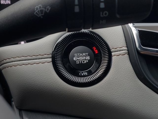 Certified 2023 Jeep Compass Limited w/ Elite Group AWD/4WD image 36