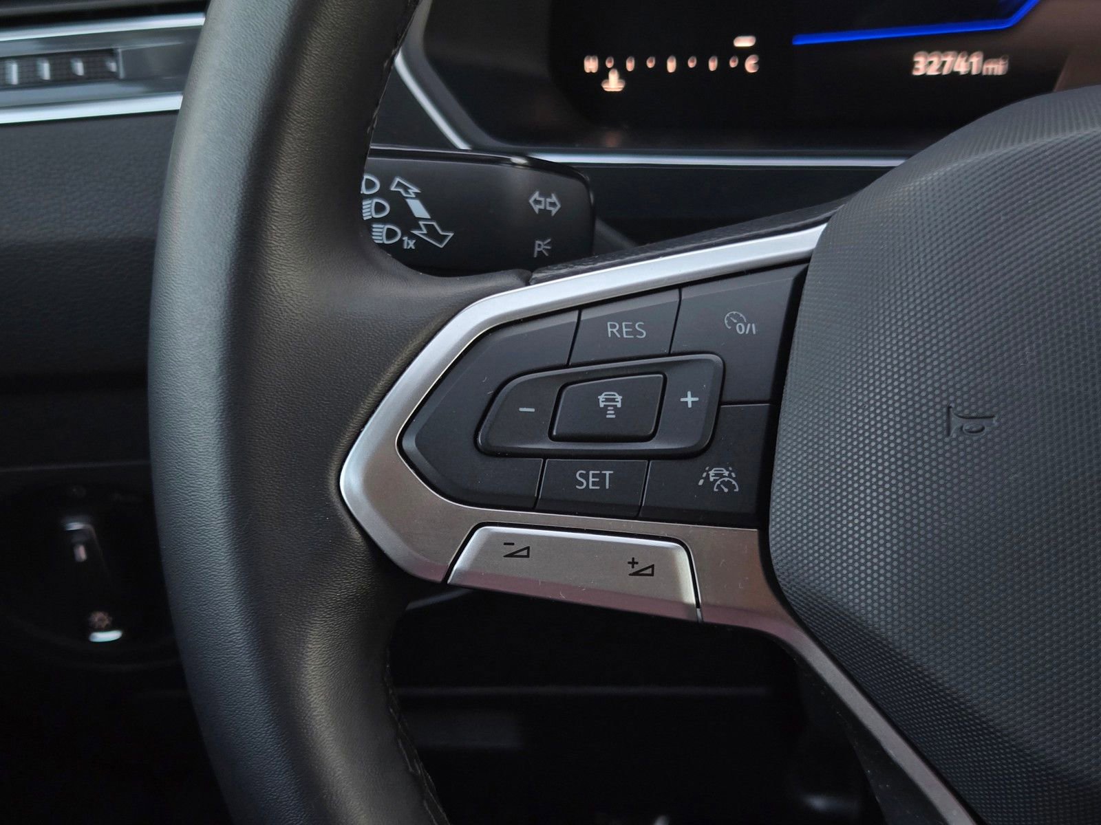 Used 2024 Volkswagen Tiguan Wolfsburg Edition image 22