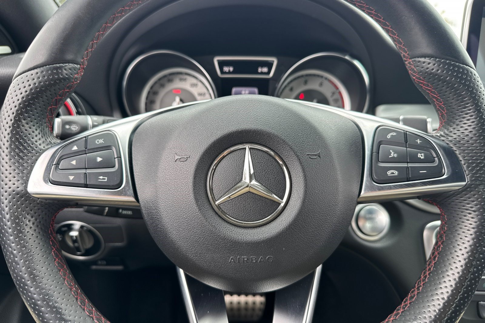 Used 2016 Mercedes-Benz CLA 250 image 11