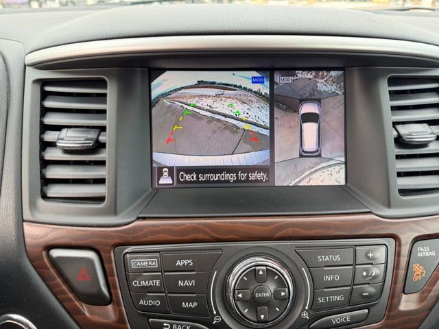 Used 2017 Nissan Pathfinder Platinum image 21