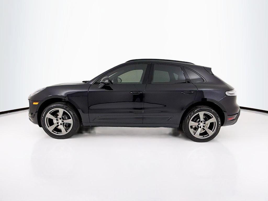 New 2026 Porsche Macan AWD/4WD image 2