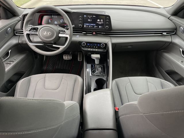 Used 2026 Hyundai Elantra Sport FWD image 9