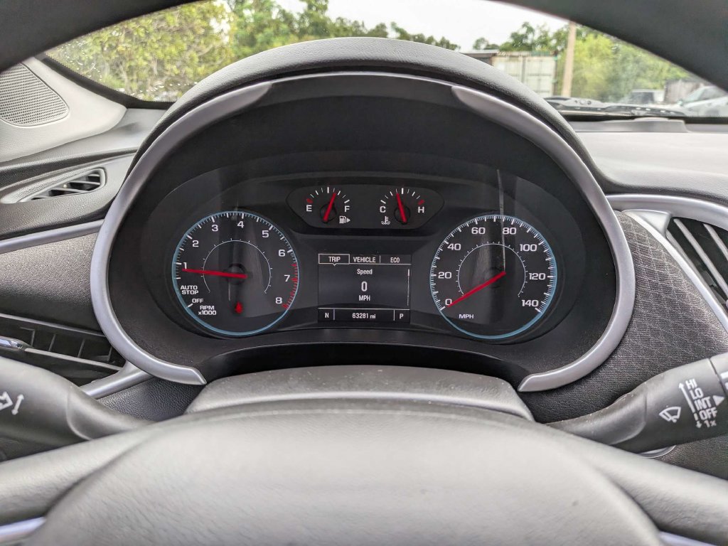 Used 2022 Chevrolet Malibu LS FWD image 23