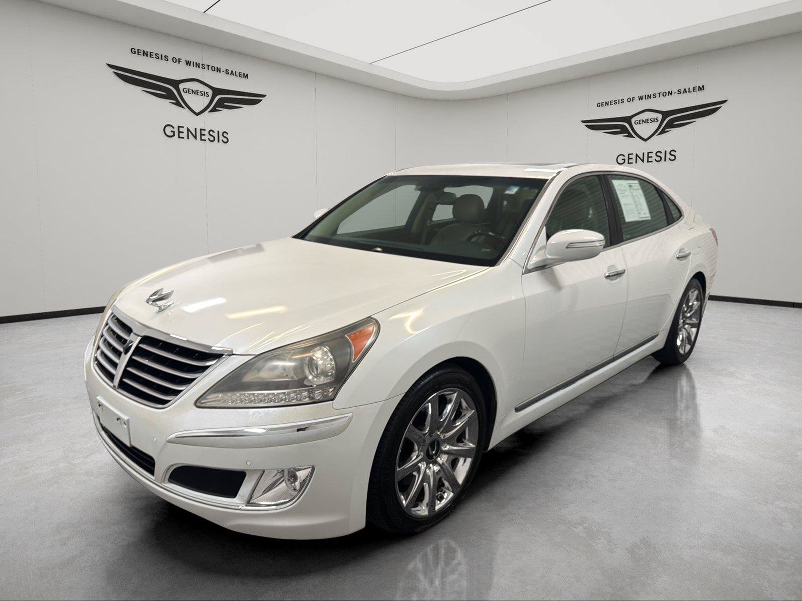 Used 2011 Hyundai Equus Ultimate RWD image 1