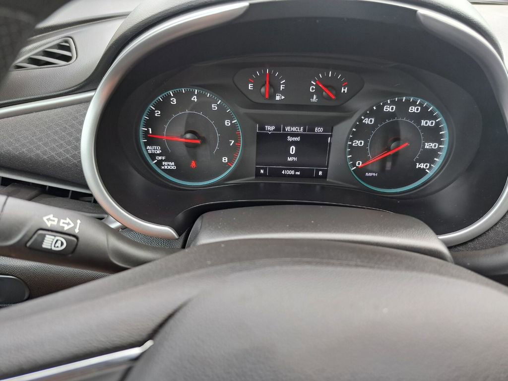 Used 2025 Chevrolet Malibu LT image 12