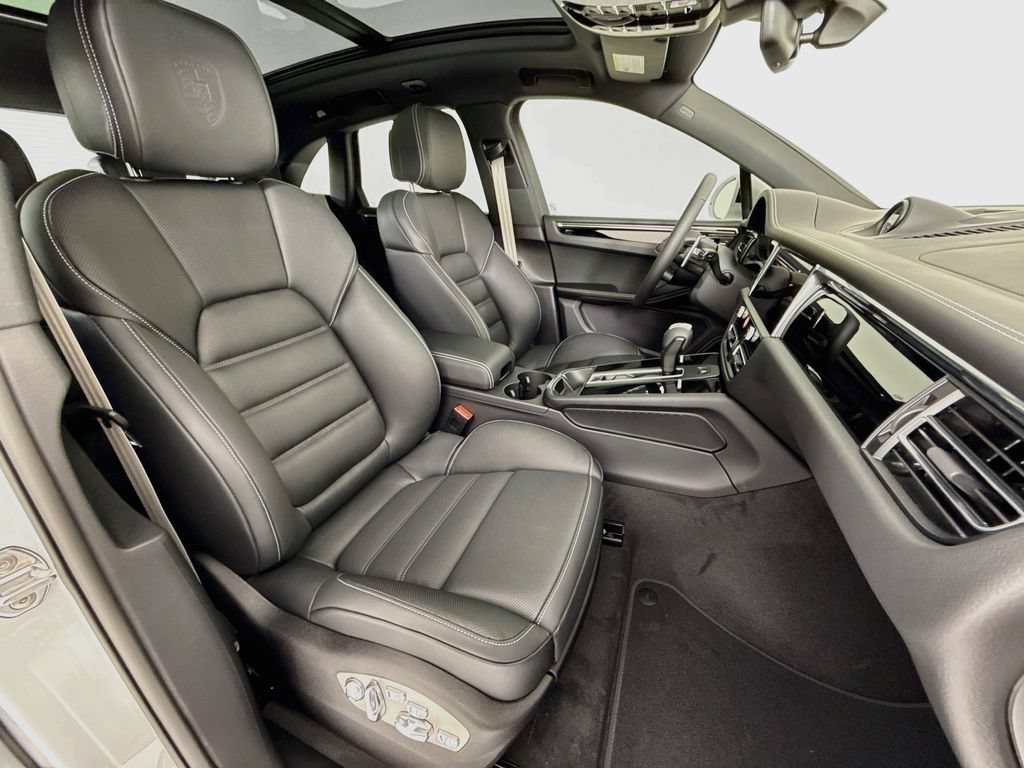 New 2026 Porsche Macan S AWD/4WD image 30