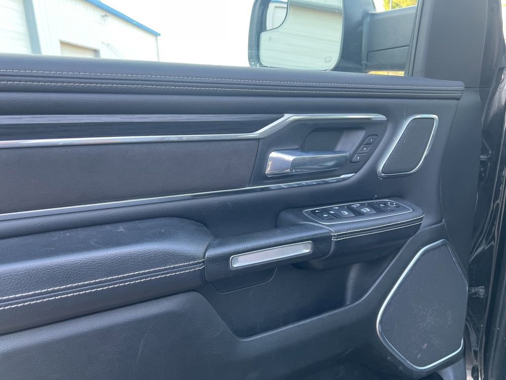 Used 2023 RAM 1500 Laramie AWD/4WD image 14