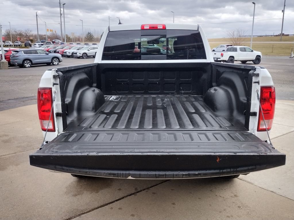 Used 2019 RAM 1500 Classic SLT image 18