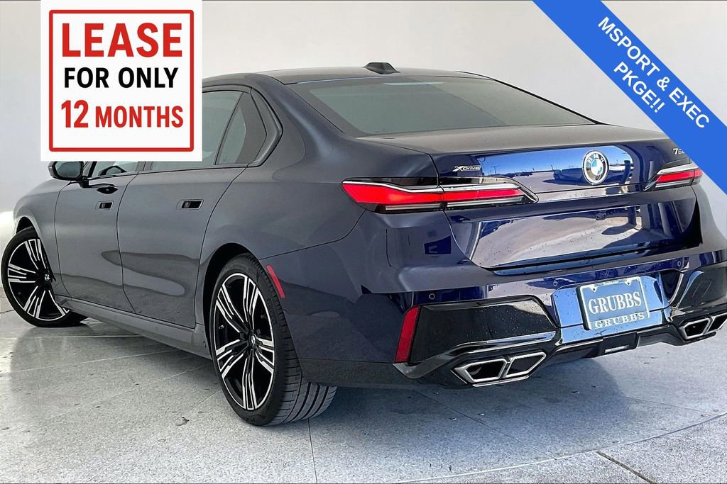 Used 2023 BMW 760i xDrive w/ Executive Package image 17