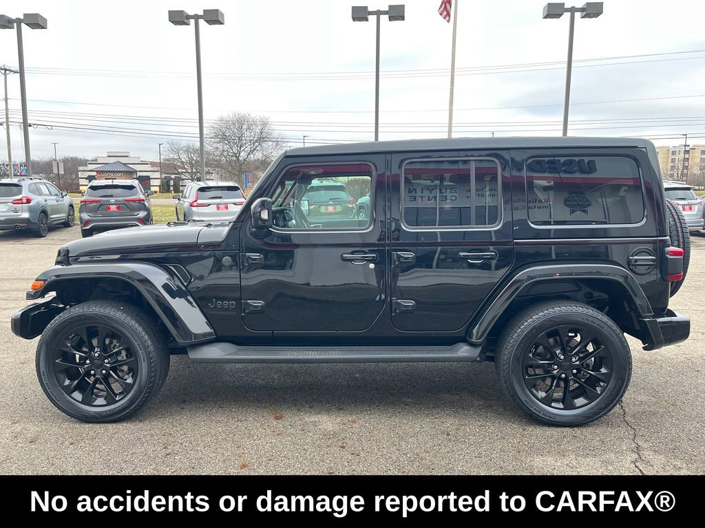 Used 2022 Jeep Wrangler Unlimited Sahara image 2