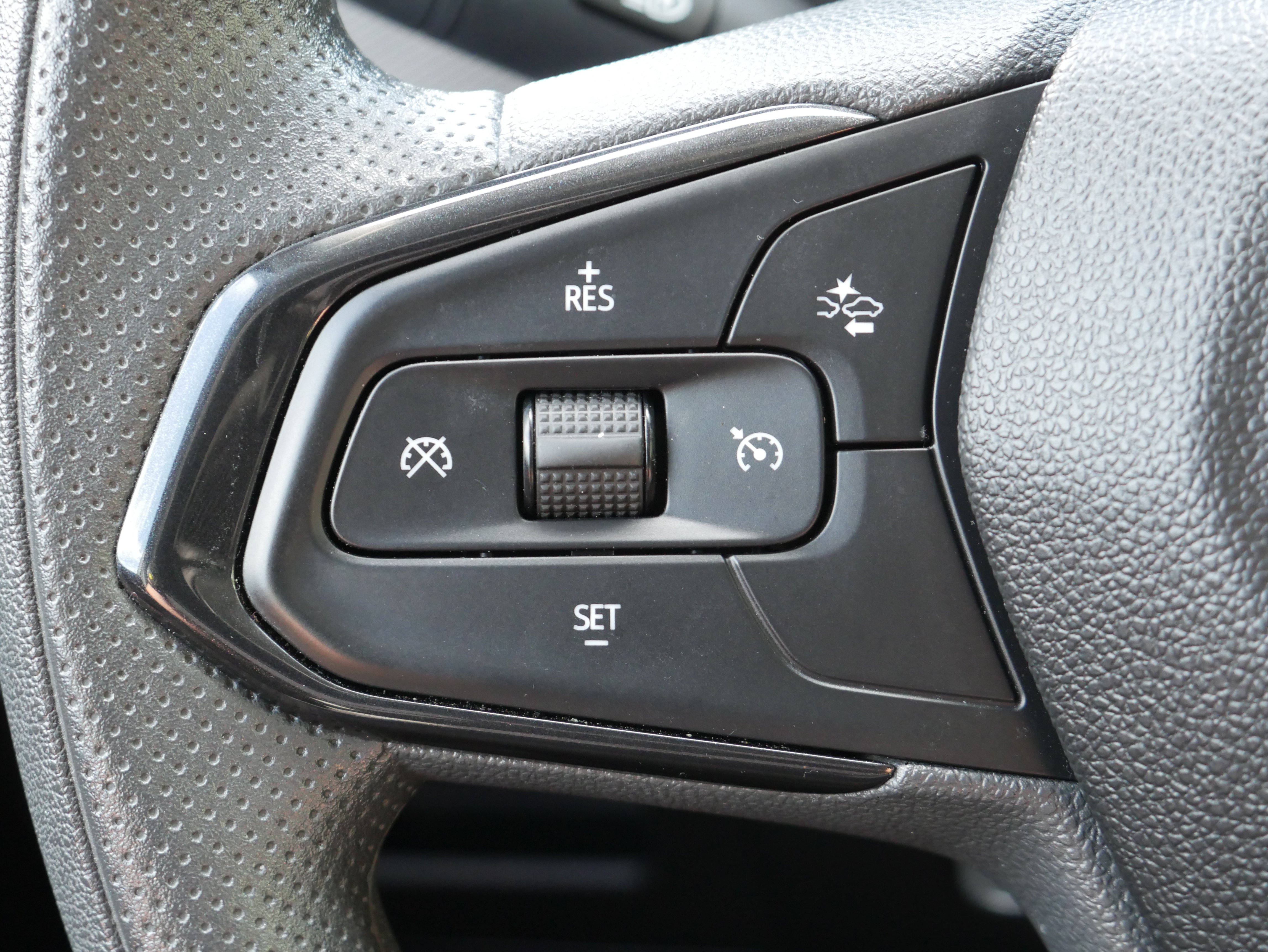 Certified 2023 Chevrolet TrailBlazer LT FWD image 22