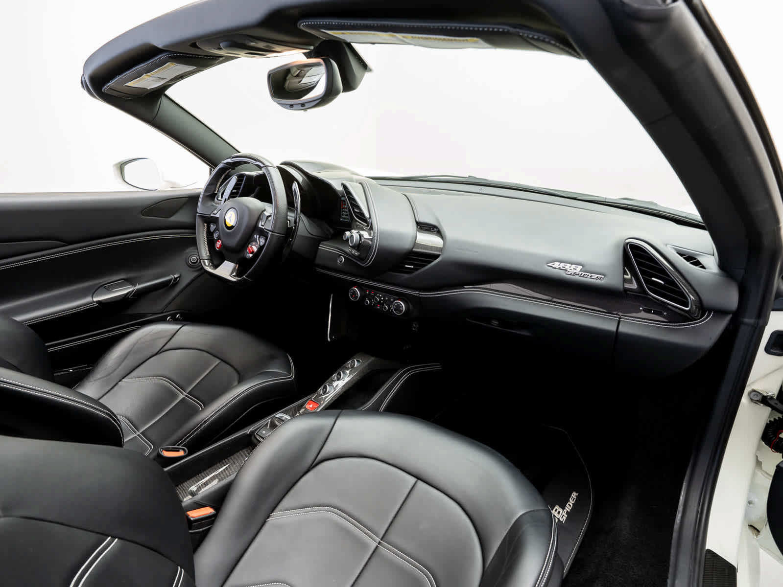 Used 2018 Ferrari 488 Spider RWD image 13