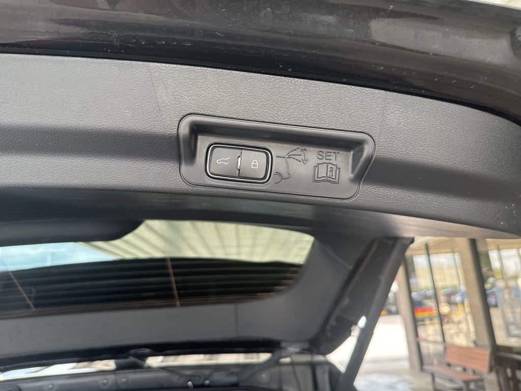 Certified 2025 Ford Explorer ST image 32