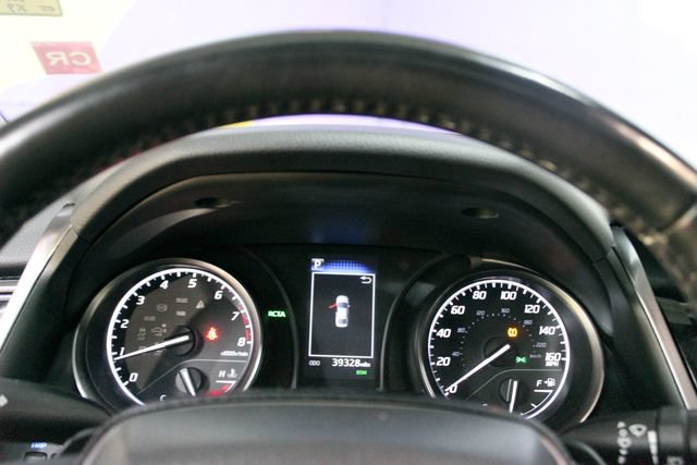 Used 2021 Toyota Camry SE FWD image 16