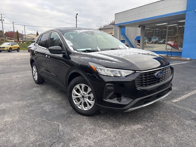 Used 2024 Ford Escape Active image 2