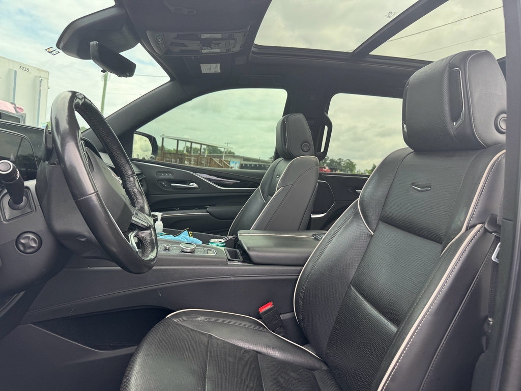 Used 2022 Cadillac Escalade ESV Sport AWD/4WD image 13