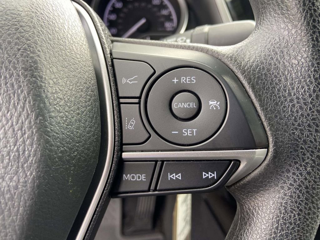 Used 2024 Toyota Camry LE FWD image 30