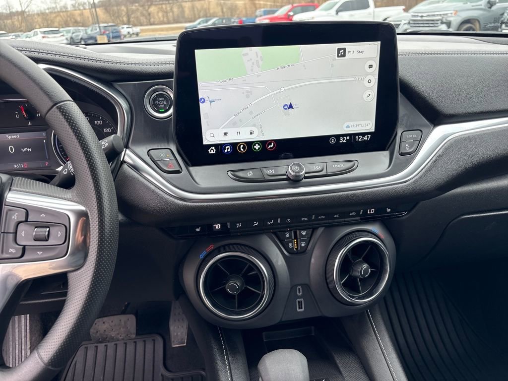 Certified 2025 Chevrolet Blazer LT w/ Convenience Package image 14