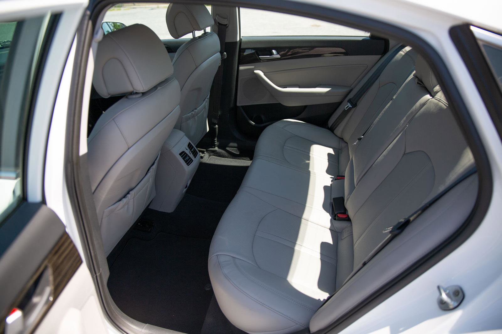 Used 2017 Hyundai Sonata Limited FWD image 23