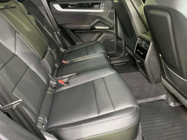 Certified 2025 Porsche Cayenne image 22