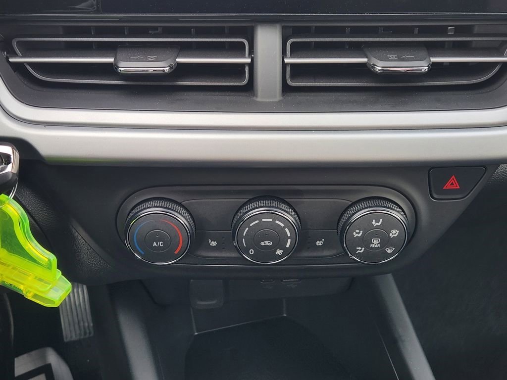 Used 2026 Chevrolet Trax LS w/ LS Convenience Package image 21