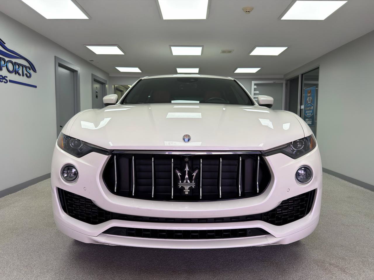 Used 2020 Maserati Levante AWD/4WD image 6