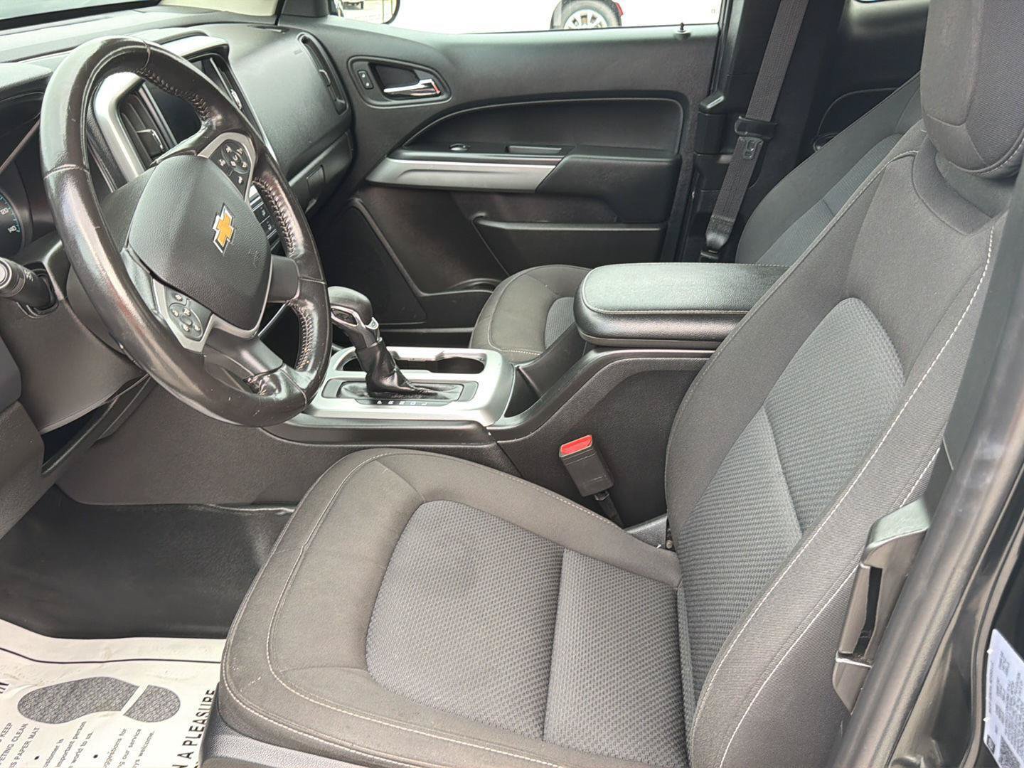 Used 2022 Chevrolet Colorado LT w/ Fleet Safety Package RWD image 12