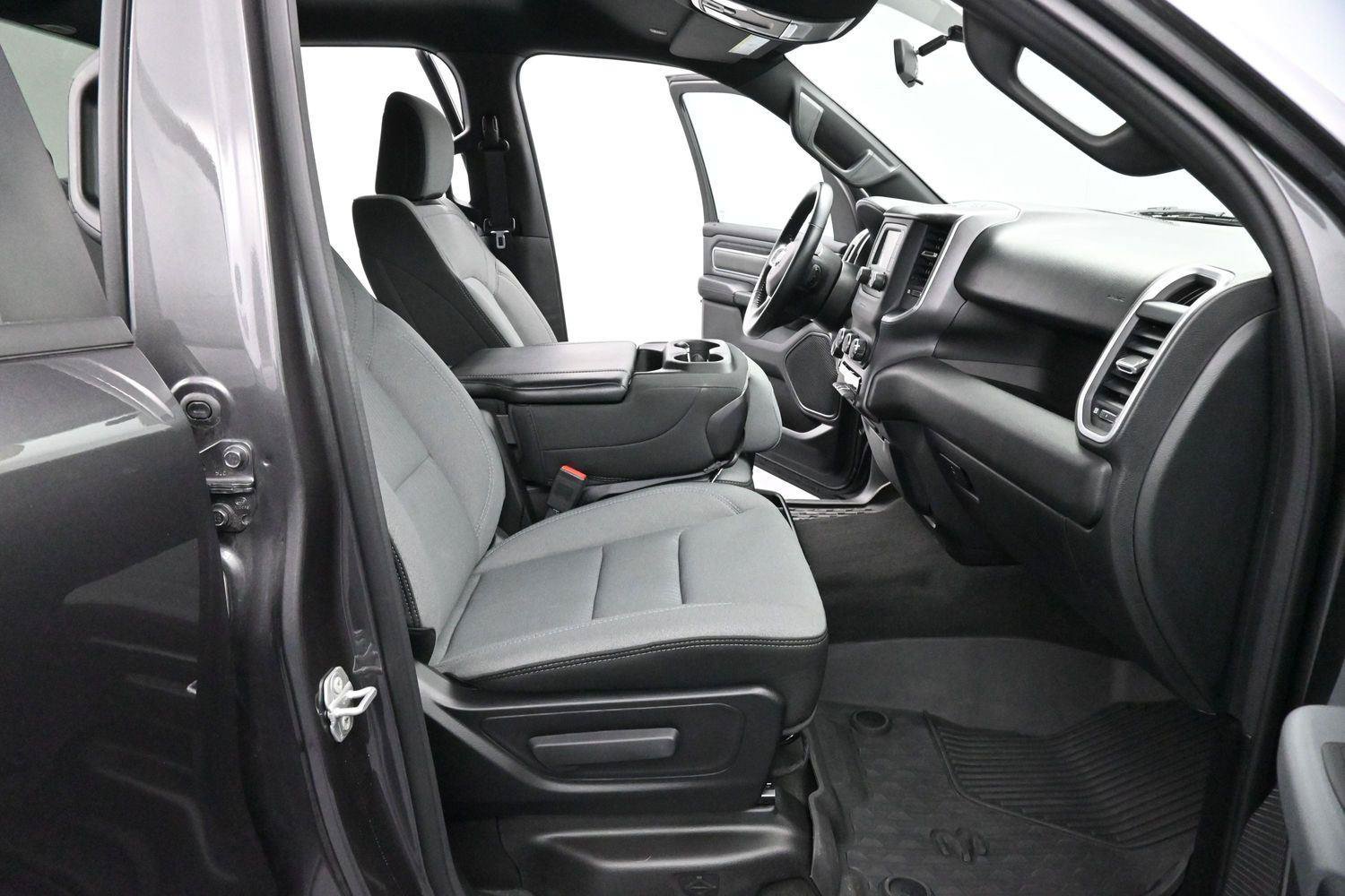 Used 2022 RAM 1500 Big Horn AWD/4WD image 25