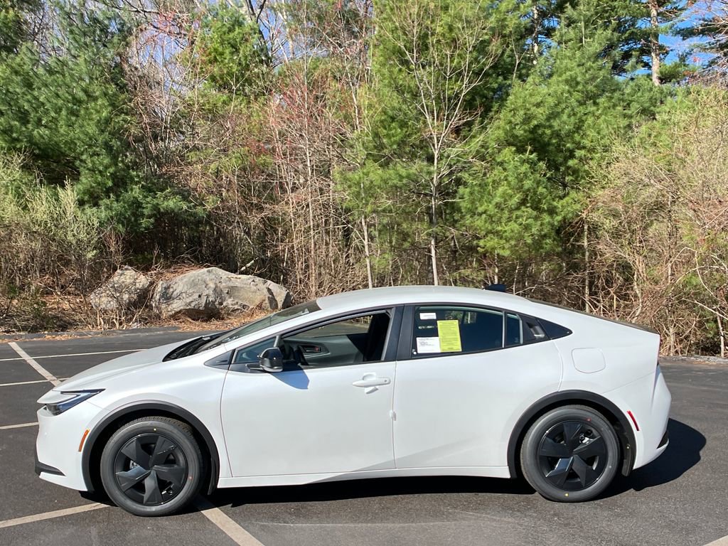 New 2026 Toyota Prius LE FWD video 2