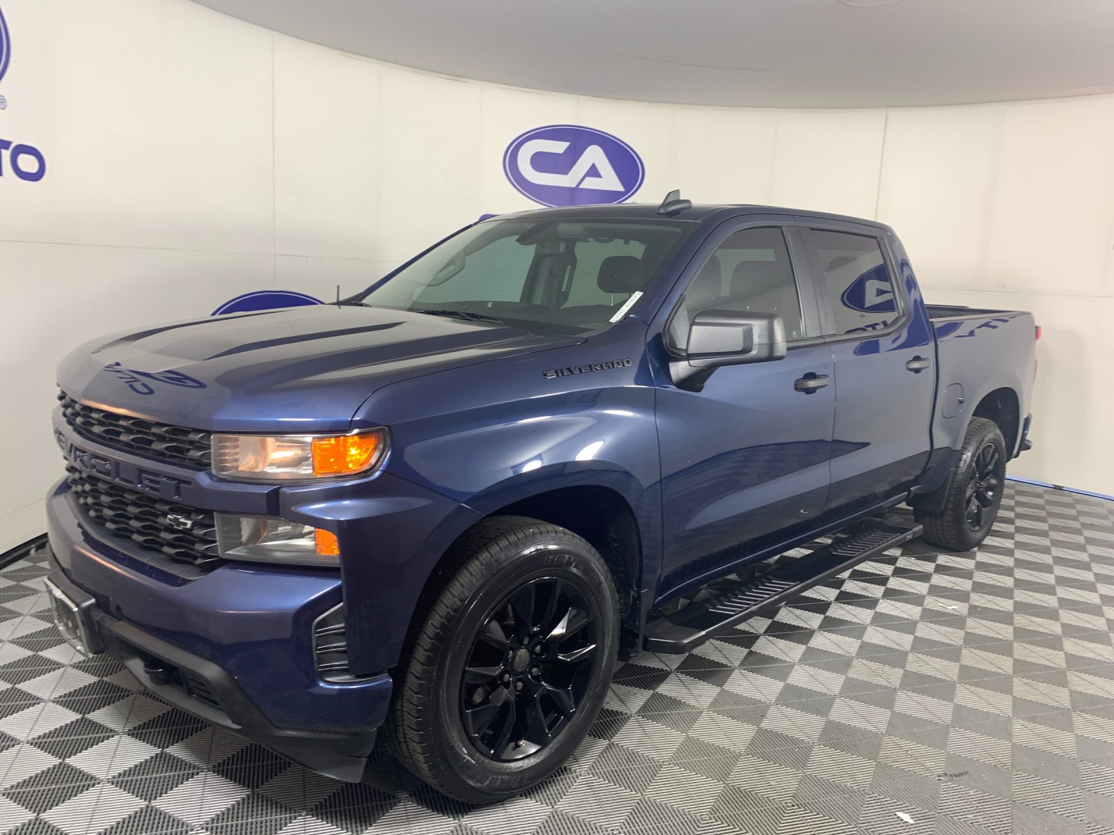 Used 2022 Chevrolet Silverado 1500 Custom w/ LPO, Dark Essentials Package RWD image 7