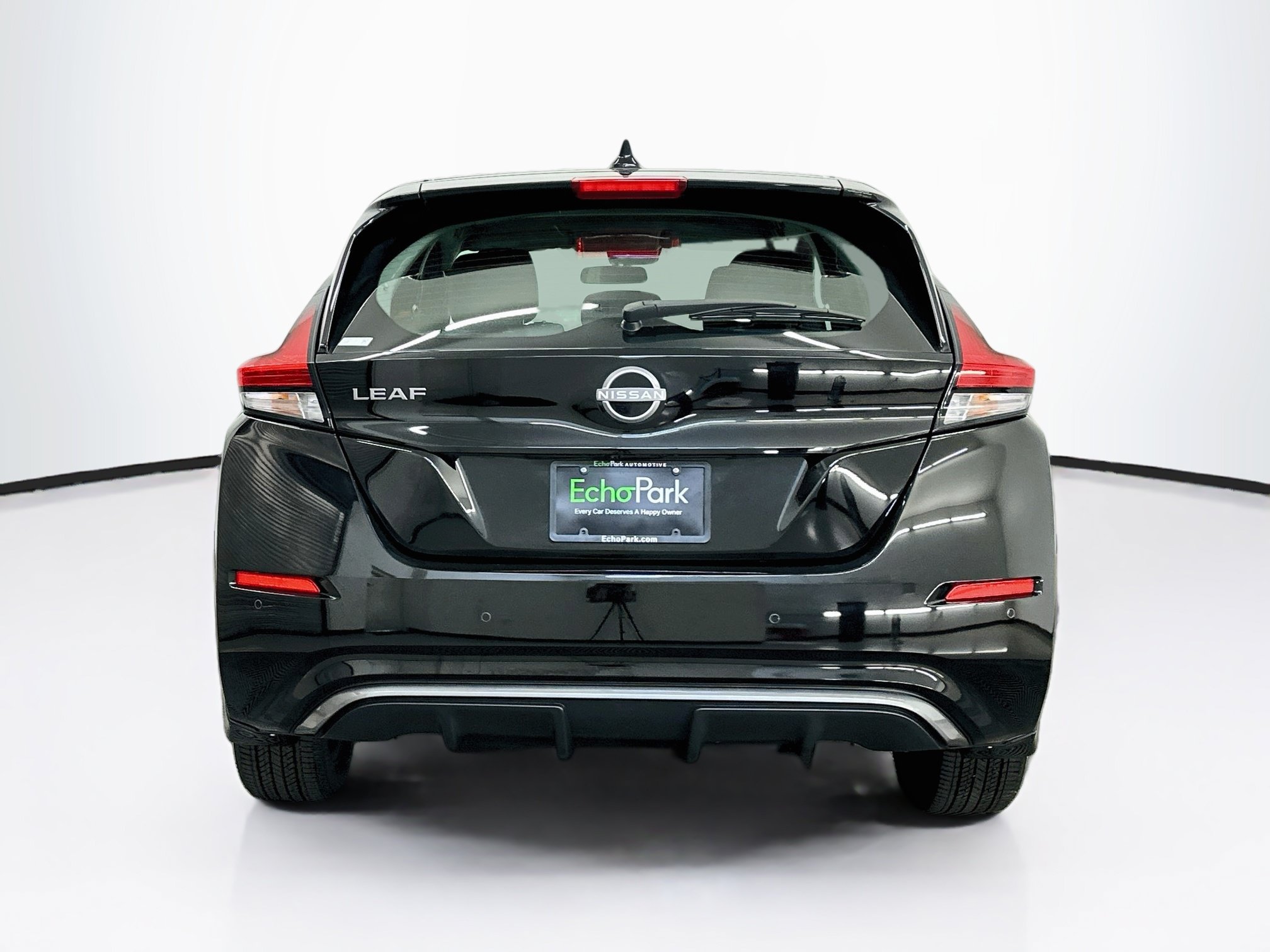 Used 2025 Nissan Leaf S FWD image 7