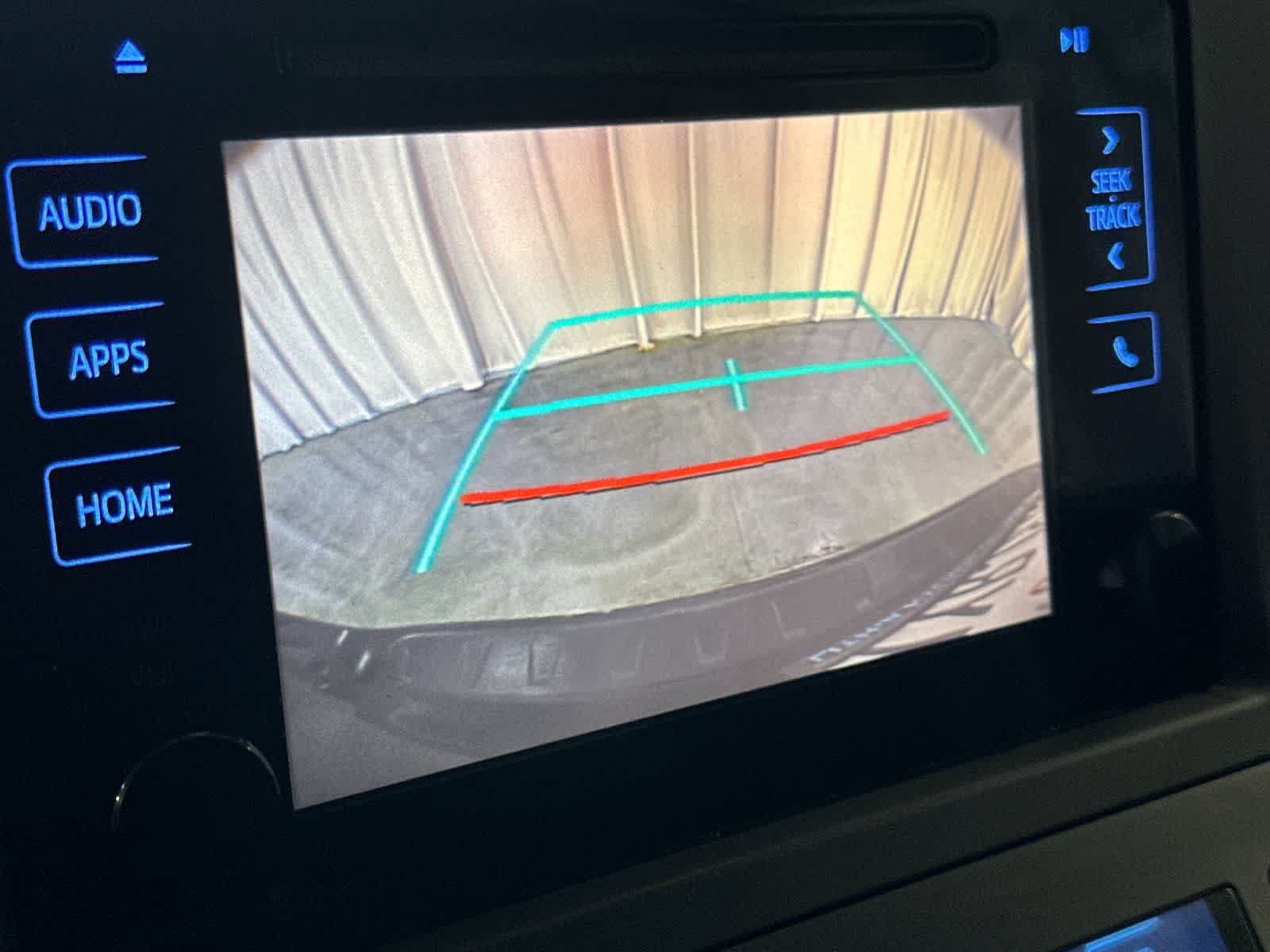 Used 2015 Toyota Sienna SE FWD image 21