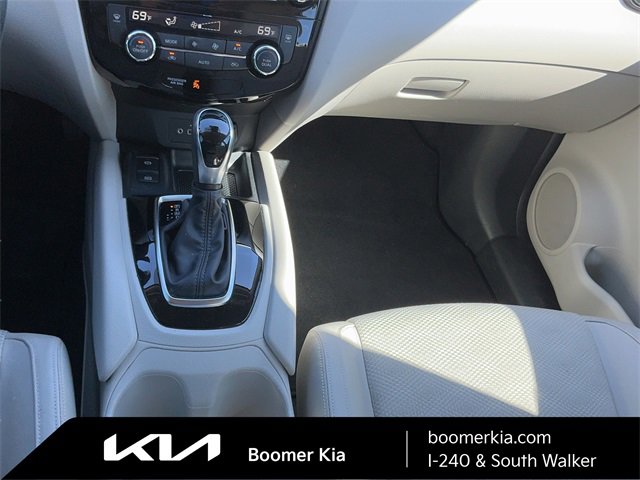 Used 2021 Nissan Rogue Sport SV w/ Technology Package image 23