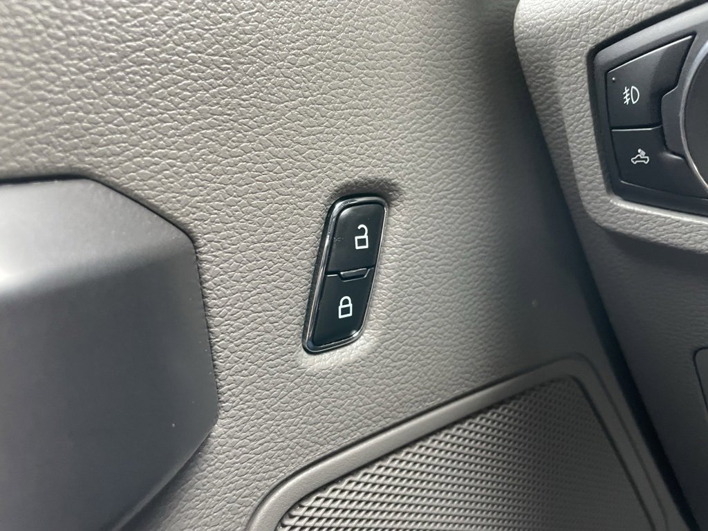 Used 2020 Ford F250 XLT w/ XLT Premium Package image 26
