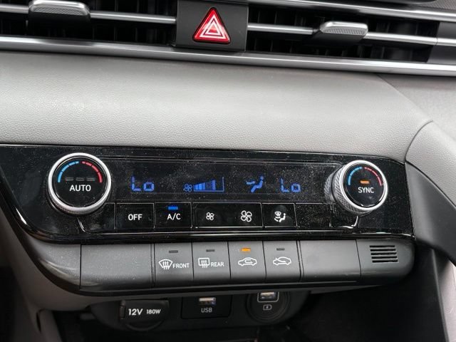 Used 2023 Hyundai Elantra SEL FWD image 17