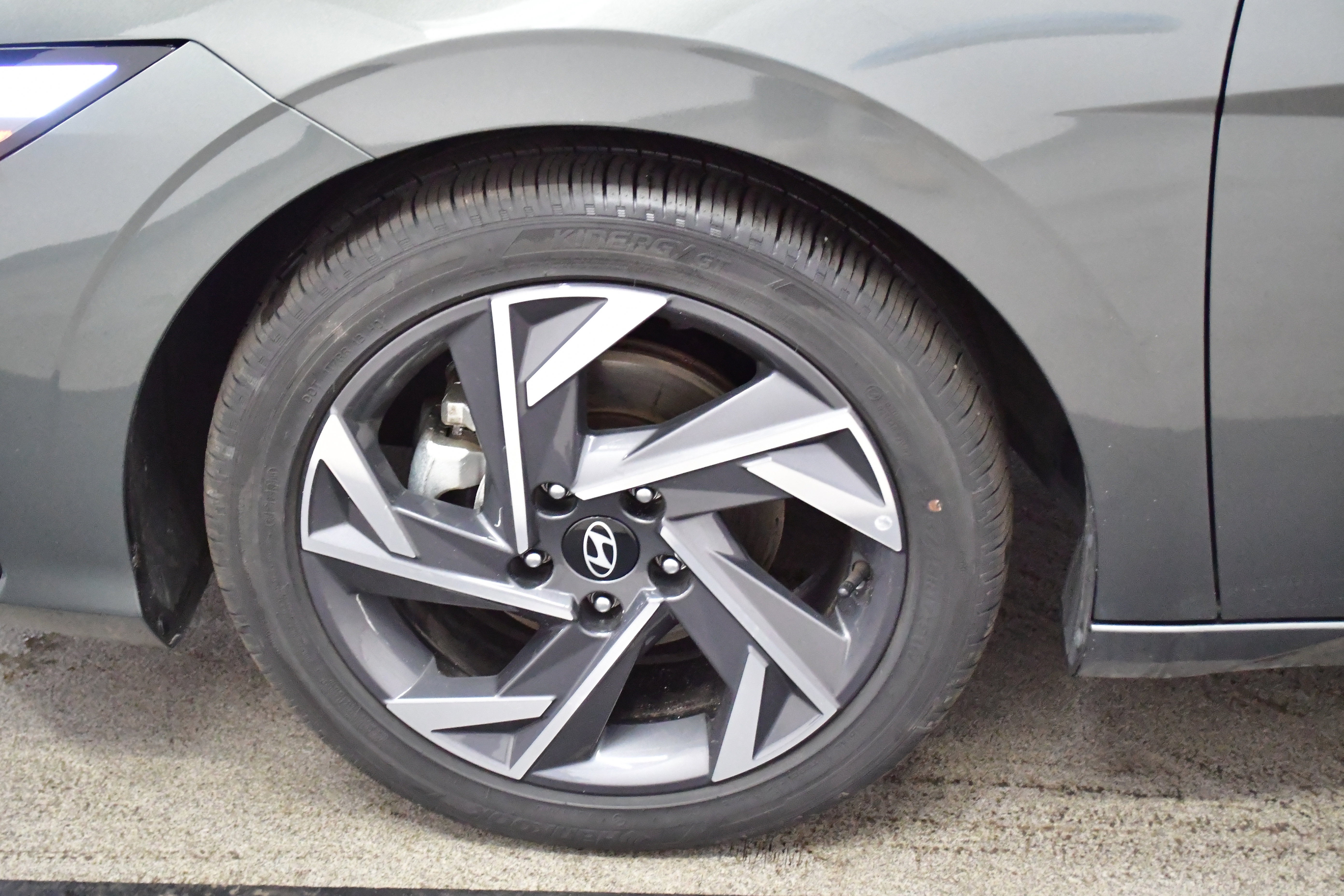 Used 2025 Hyundai Elantra SEL image 61