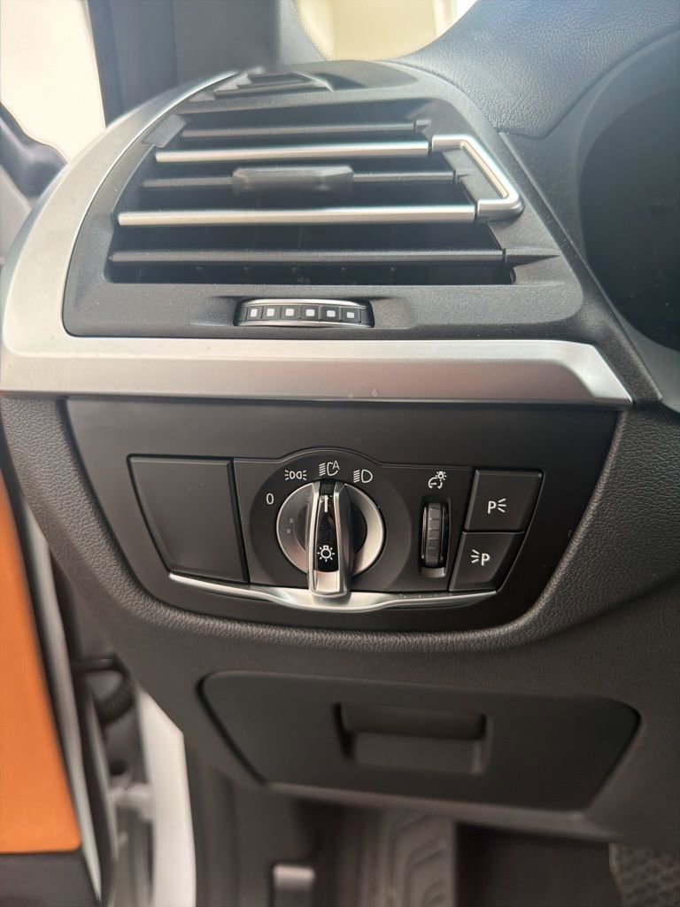 Used 2024 BMW X3 xDrive30i w/ Premium Package w/ZPA image 24