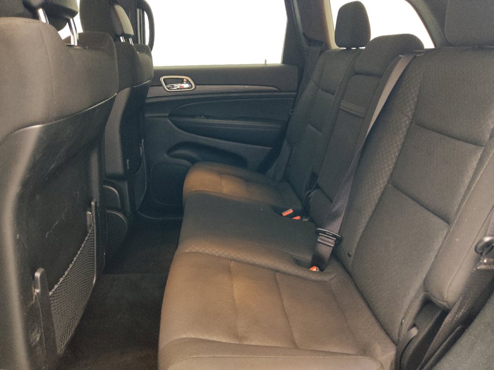 Used 2022 Jeep Grand Cherokee Laredo E RWD image 18