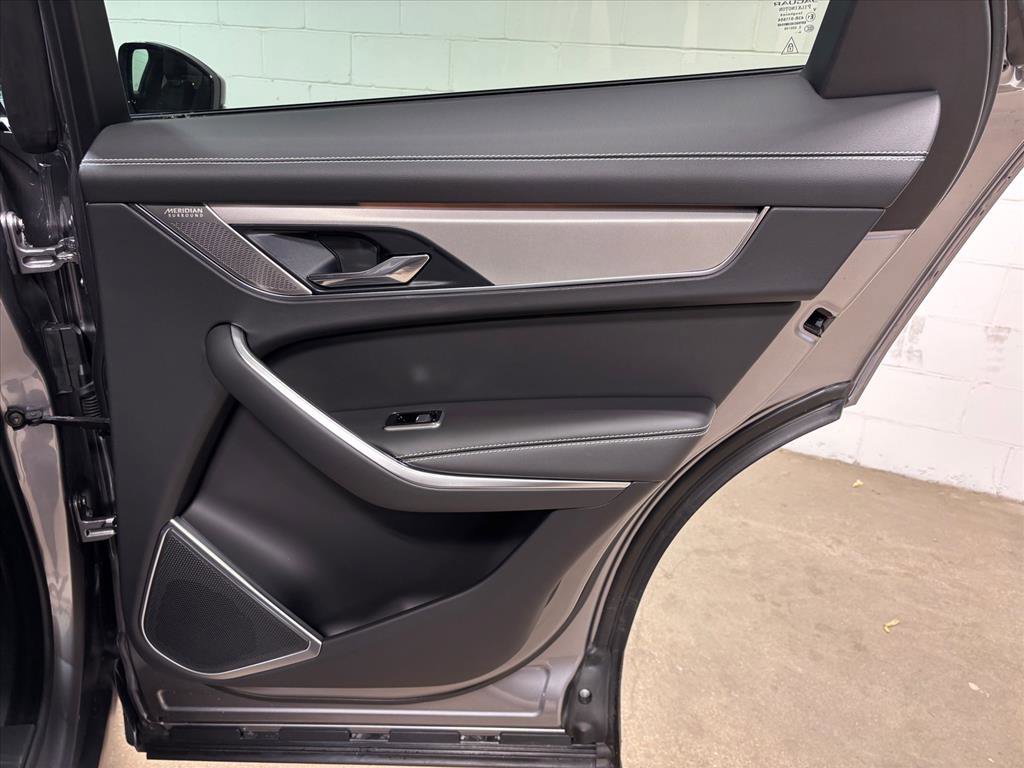 New 2026 Jaguar F-PACE R-Dynamic S image 43