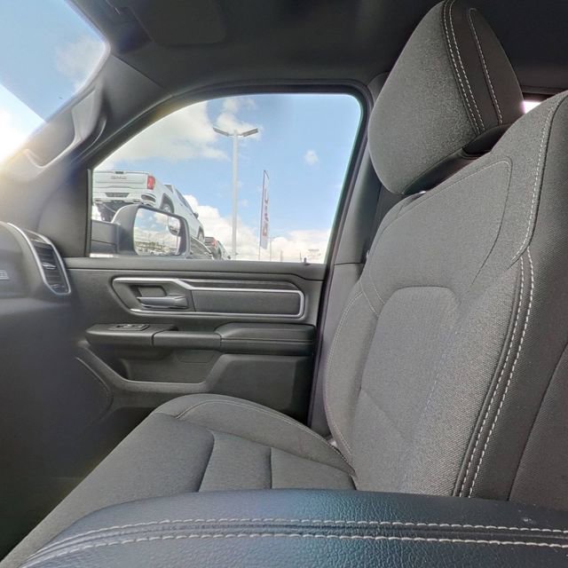Used 2020 RAM 1500 Big Horn AWD/4WD image 25